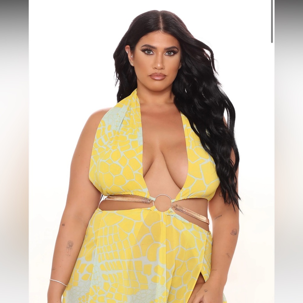 Chic Yellow Cutout Maxi Dress